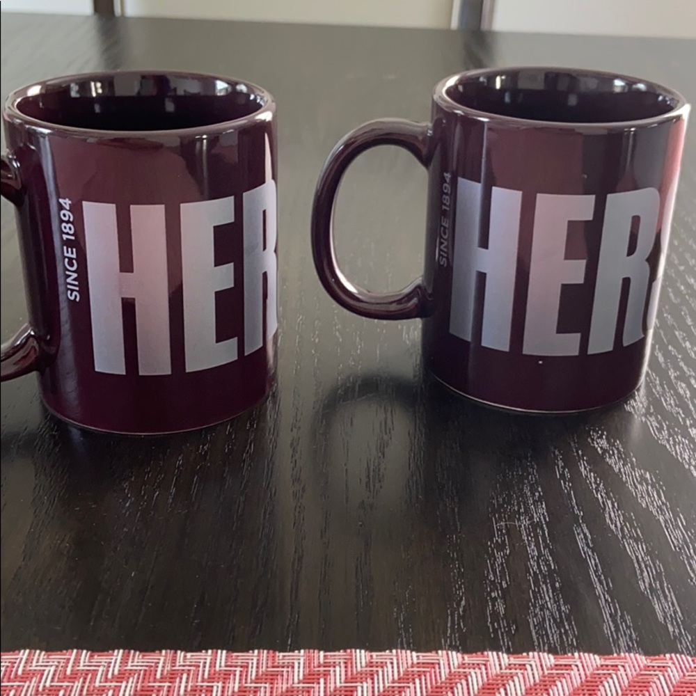 Bundle of 2 Hershey’s mugs